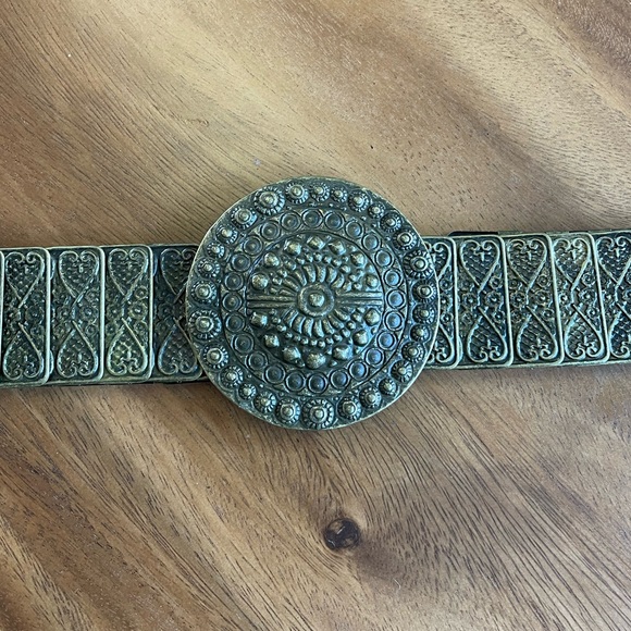 Vintage Oversized Buckle Boho Western Elastic Waist Belt - Picture 2 of 5